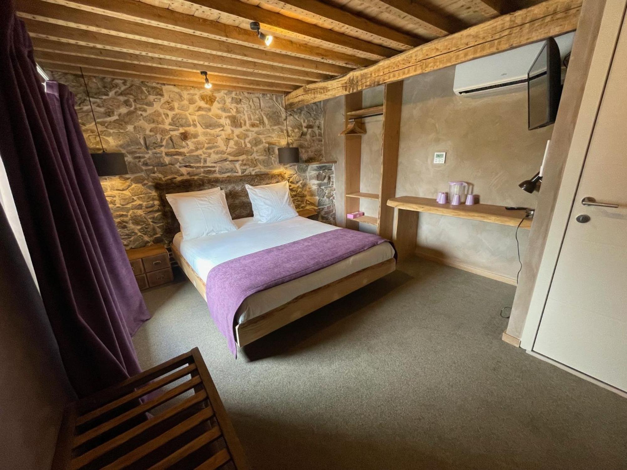 Les Chambres De Laurette Спа Екстериор снимка